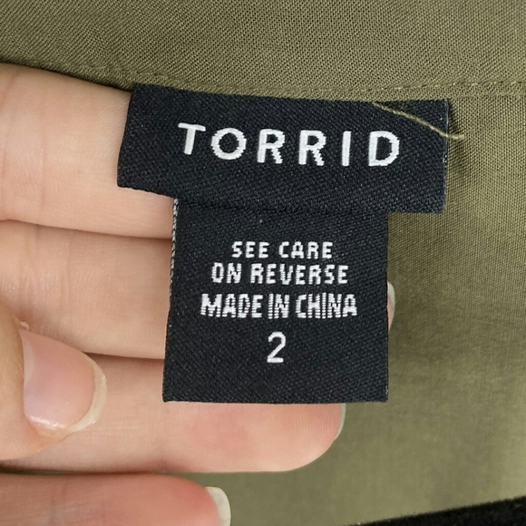 Torrid Sheer Green Blouse - Picture 4 of 6